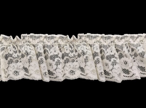 Ruche Pizzo con Doppia Cucitura Laterale