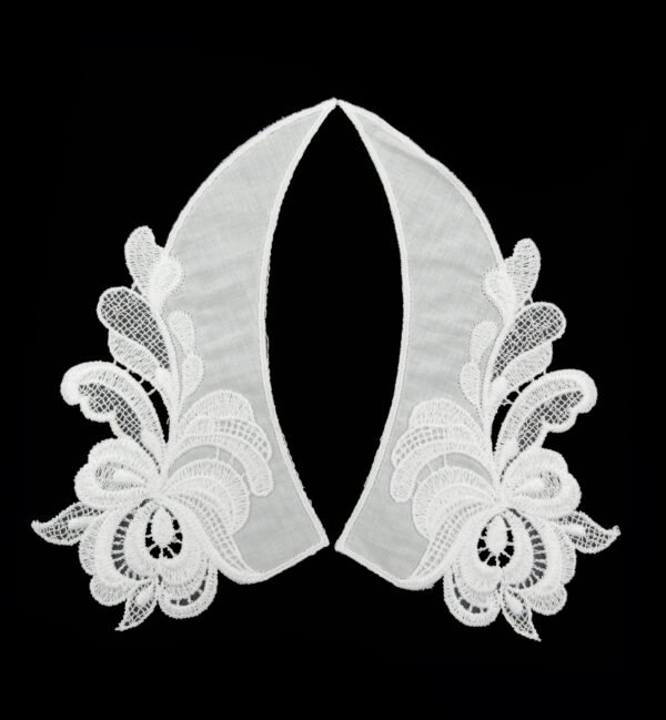 Colletto Mussola E Macramè