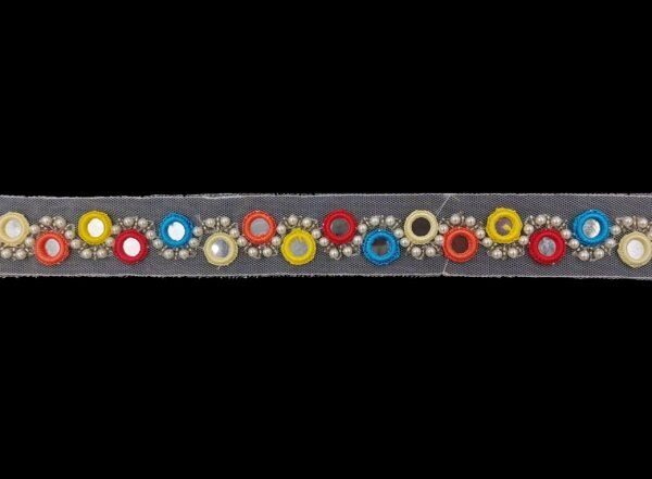 Passamaneria Ricamata Con Specchietti e Perle